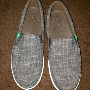 Mens sanuk shoes